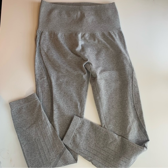 unbranded Pants - Women's Gray High-Waisted Leggings